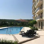 Sunset In Shartrez Апартаменты *