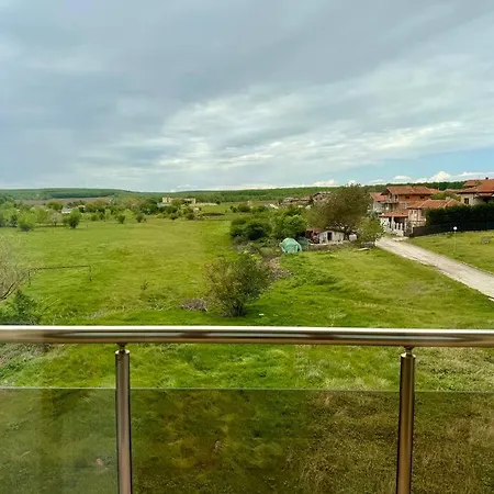 Διαμέρισμα Sunset In Shartrez *